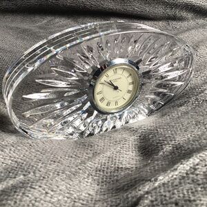 VINTAGE WATERFORD SHERIDAN SMALL TABLE TOP OVAL CRYSTAL CLOCK
